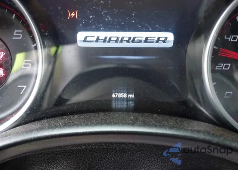 2019 Dodge Charger Sxt Rwd z USA, uszkodzony, nr VIN 2C3CDXBG6KH724878